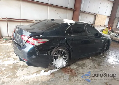 2020 Toyota Camry Se z USA, uszkodzony, nr VIN 4T1G11AK3LU892514